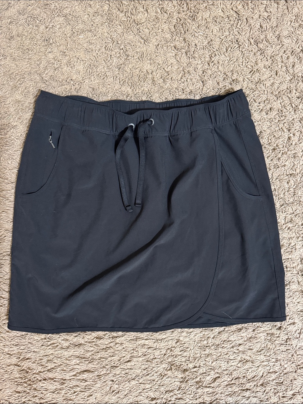 Patagonia Women’s Black Faux Wrap Drawstring Skort size M Athletic Athleisure